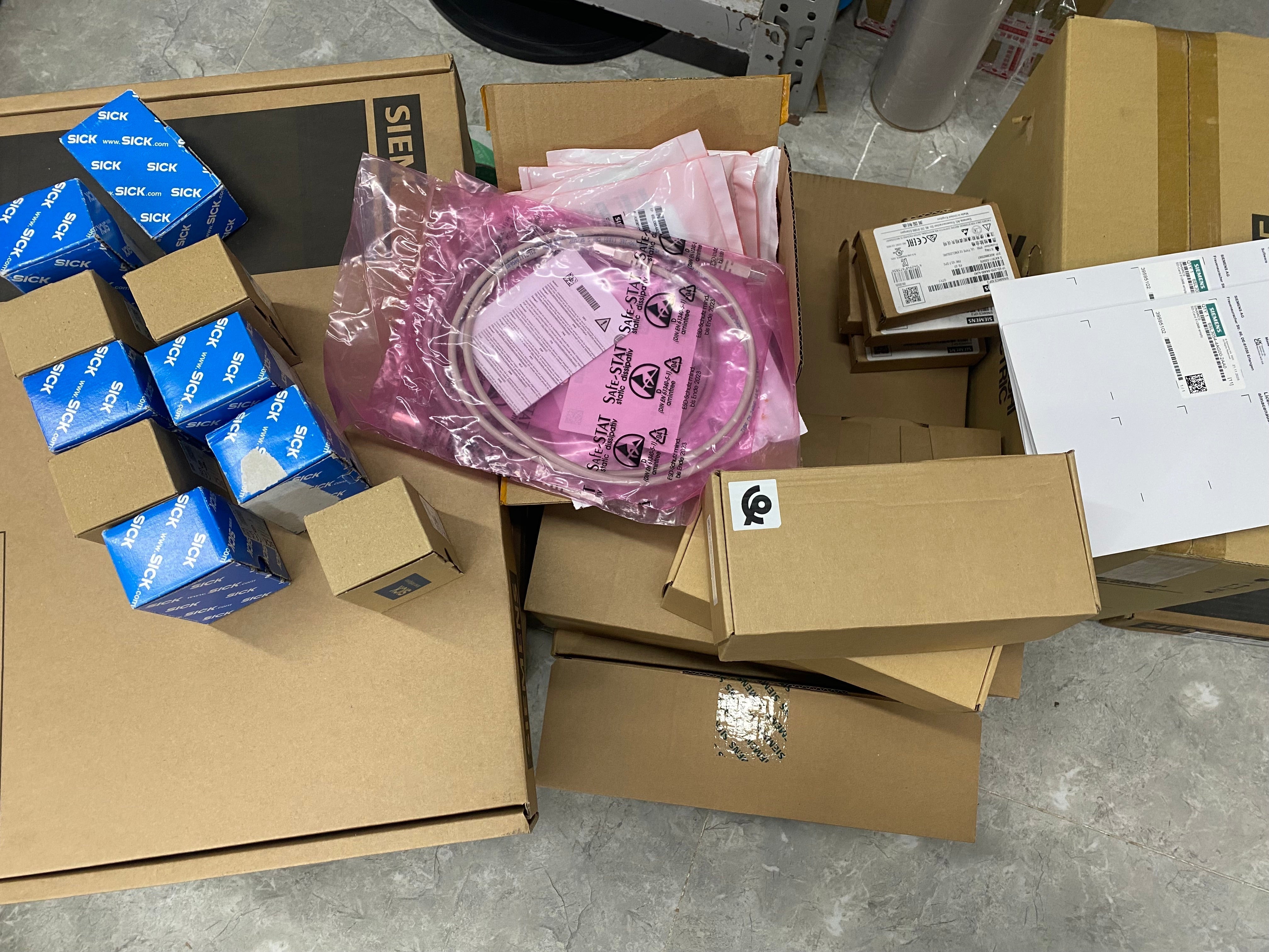 Siemens 6SL3244-0BB12-1FA0 Control Unit