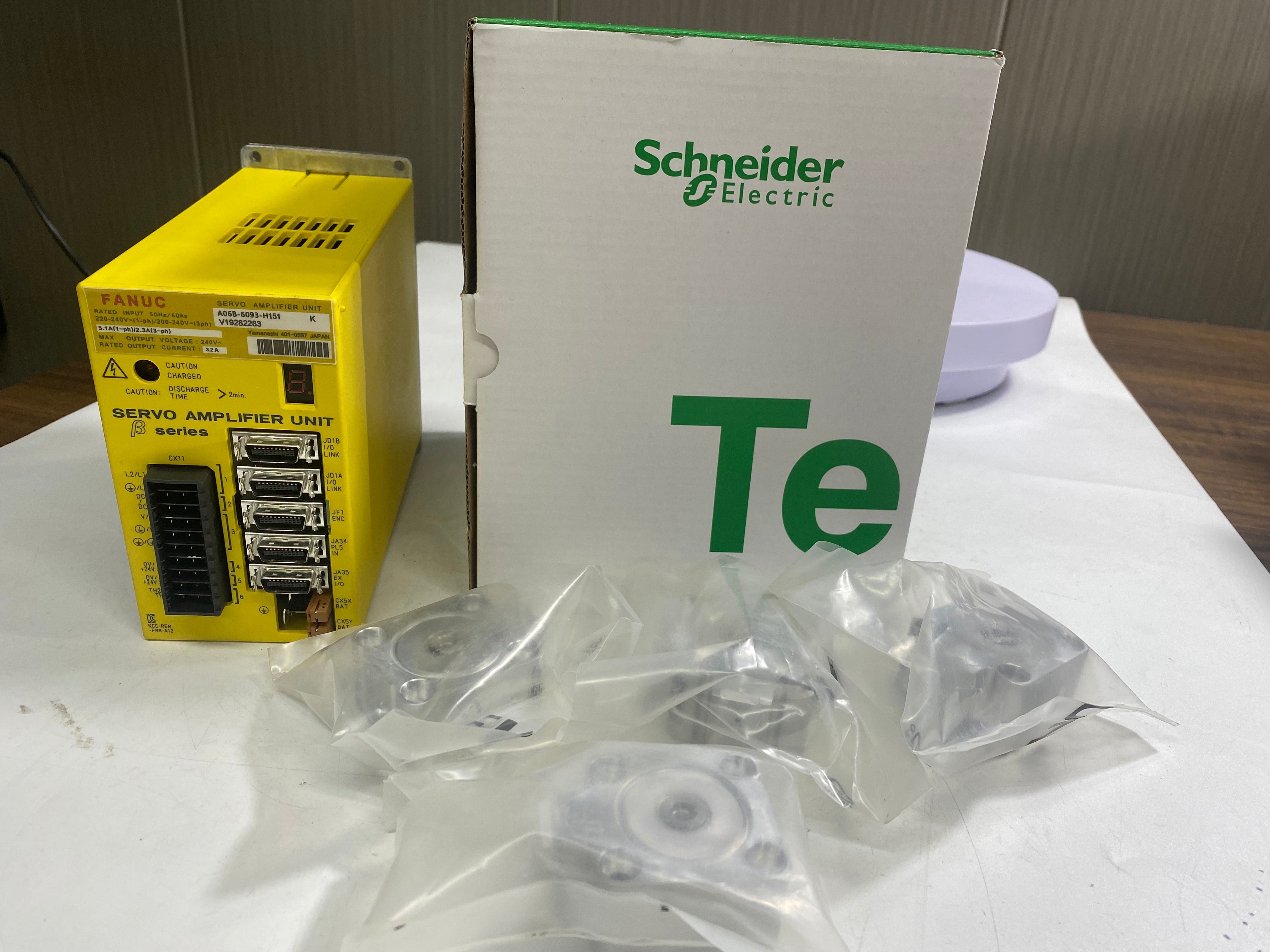 FANUC A06B-6093-H151 Servo Amplifier