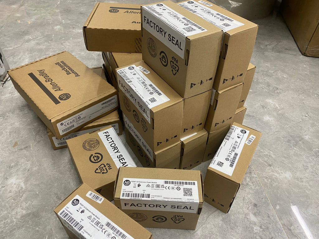 AB 1746-OW16 output module