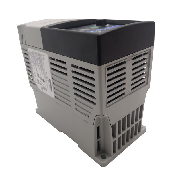 22A-D2P3N104 New Sealed AB 22AD2P3N104 PowerFlex 4 0.75 kW 1 HP AC Drive