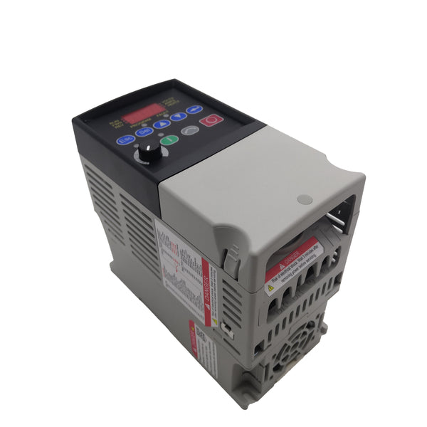 22A-D2P3N104 New Sealed 22AD2P3N104 0.75 kW 1 HP AC Drive