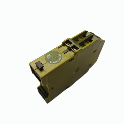 675500 New In Box 230 VAC 675500 Pilz Safety Relay