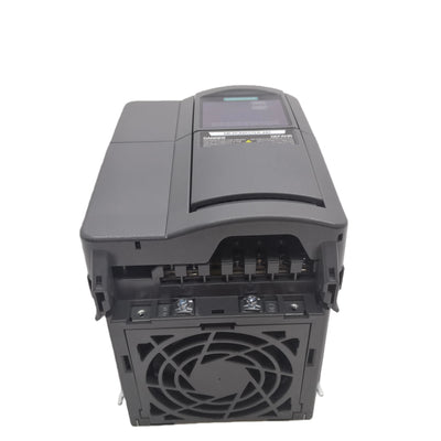 6SE6440-2AD23-0BA1 New In Stock Siemens Micromaster 440 Inverter Drive 6SE64402AD230BA1
