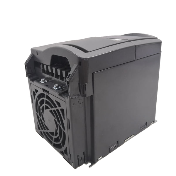 6SE6440-2AD23-0BA1 New In Stock Siemens Micromaster 440 Inverter Drive 6SE64402AD230BA1