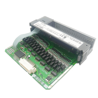 1746-OB32 New Sealed 1746OB32 SER D SLC 500 AB PLC Output Module