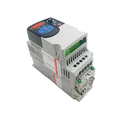 22F-D4P2N103 1PCS New 22FD4P2N103 4M 1.5 kW 2 HP AC Drive