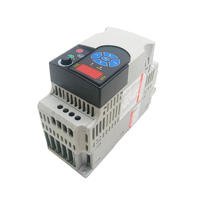 22F-D4P2N103 1PCS New 22FD4P2N103 4M 1.5 kW 2 HP AC Drive