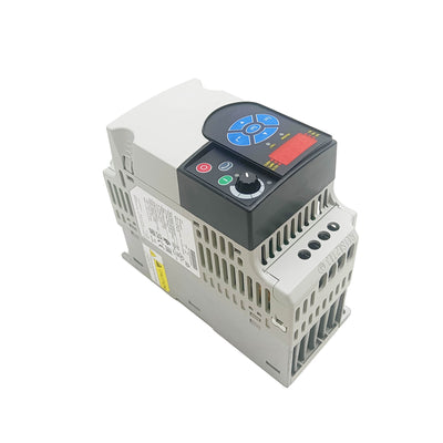 22F-D4P2N103 1PCS New 22FD4P2N103 4M 1.5 kW 2 HP AC Drive
