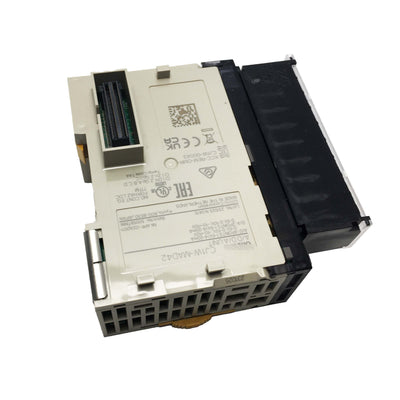 CJ1W-MAD42 New Sealed Omron Analog I/O Module CJ1WMAD42