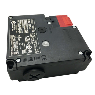 D4NL-1DFG-B Omron Guard Lock Safety Door Switch Genuine New D4NL1DFGB