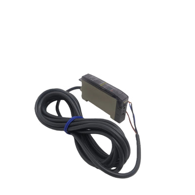 E3X-NT41 New In Stock E3XNT41 Omron Photoelectric Sensor