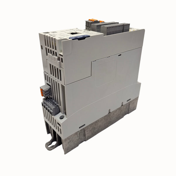 E84AVTCE3714VX0 Brand New Lenze Inverter Drive E84AVTCE3714VX0