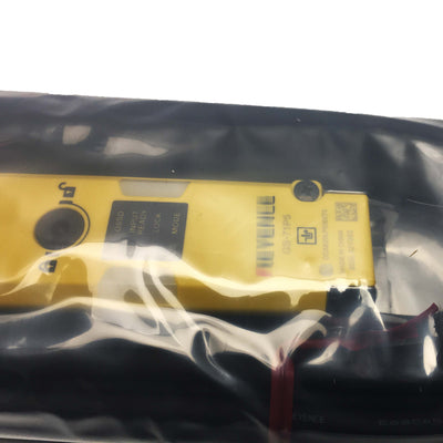 GS-71P5 Keyence Safety Interlock Switch GS71P5 Genuine New