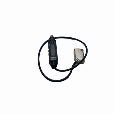LR-X100C One New Keyence Laser Sensor LRX100C
