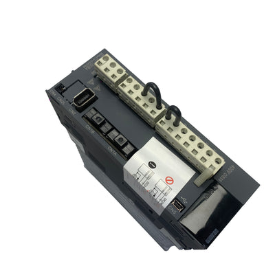 MR-J3-100B4 Mitsubishi Servo Drive Unit MRJ3100B4 Genuine New