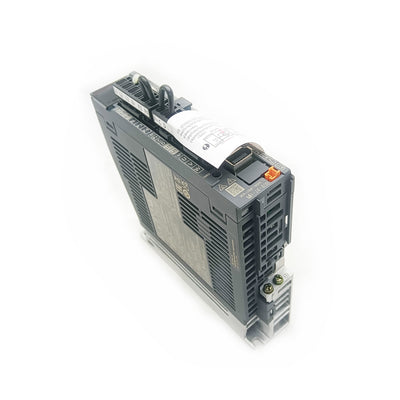 MR-J4-40B 1PC New Sealed Mitsubishi MRJ440B AC Servo Drive Expedited Shipping