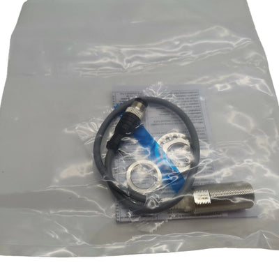E2E-X7D1-M1GJ 0.3m New In Stock Omron E2EX7D1M1GJ Sensor