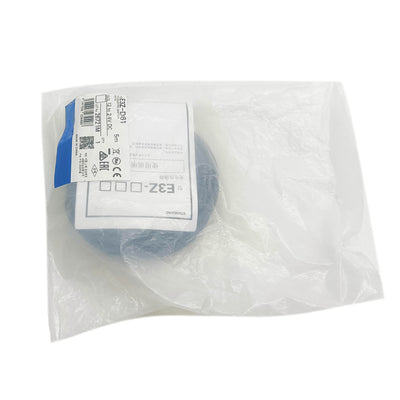 E3Z-D61 New Factory Sealed Omron E3ZD61 12 To 24V DC 5m Photoelectric Sensor