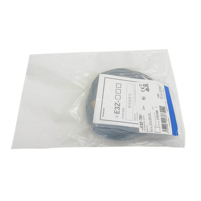 E3Z-T81 New Factory Sealed E3ZT81 Omron Photoelectric Switch