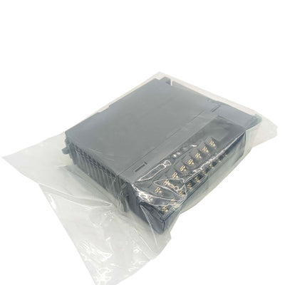 Q68ADI Mitsubishi PLC Programming Controller Original Q68ADI