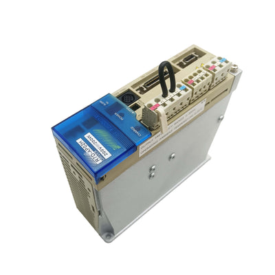 R7D-AP02H New In Box OMRON Servo Drive R7DAP02H