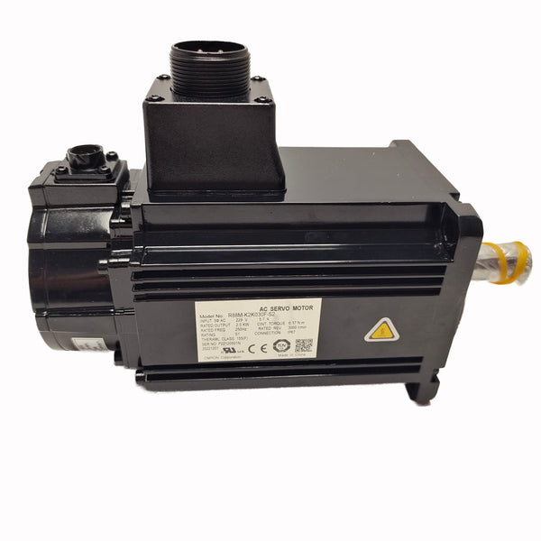 R88M-K2K030F-S2 Geuniue Omron Servo Motor New One R88MK2K030FS2Z