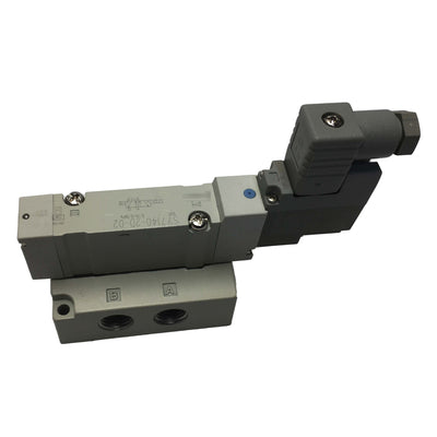 SY7140-2D-02 New Sealed SMC Solenoid Valve SY71402D02