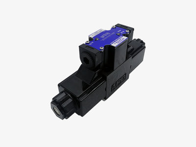Original Made In Japan Yuken Solenoid Valve DSG-01-3C12-A100-5G